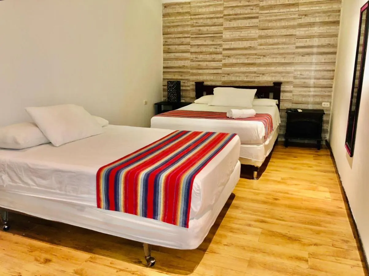 Hotel Jadi